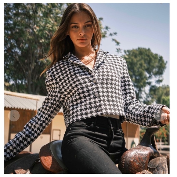 25 Fabulous Houndstooth Tweed Crop Jacket - Picture 5 of 5